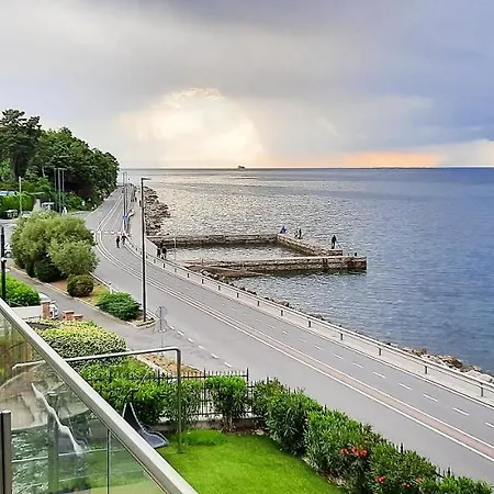 Relax Zusterna Koper