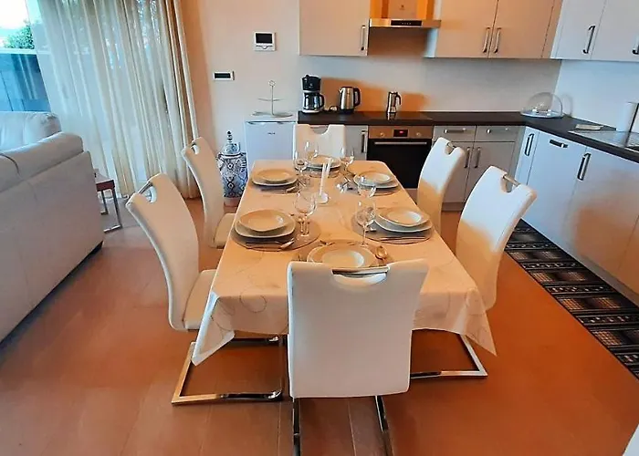 Relax Zusterna * Koper